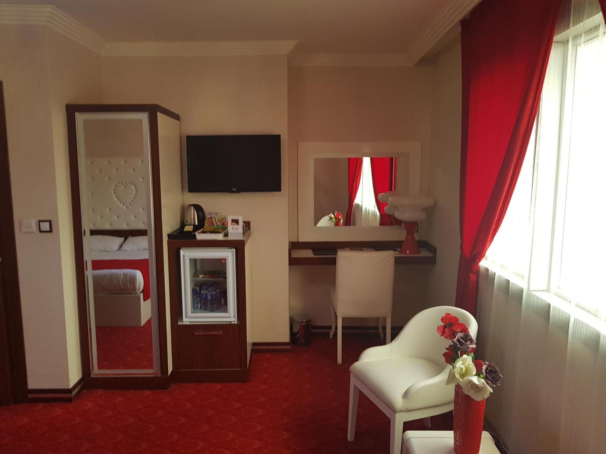 Ismira Hotel Ankara Exterior photo