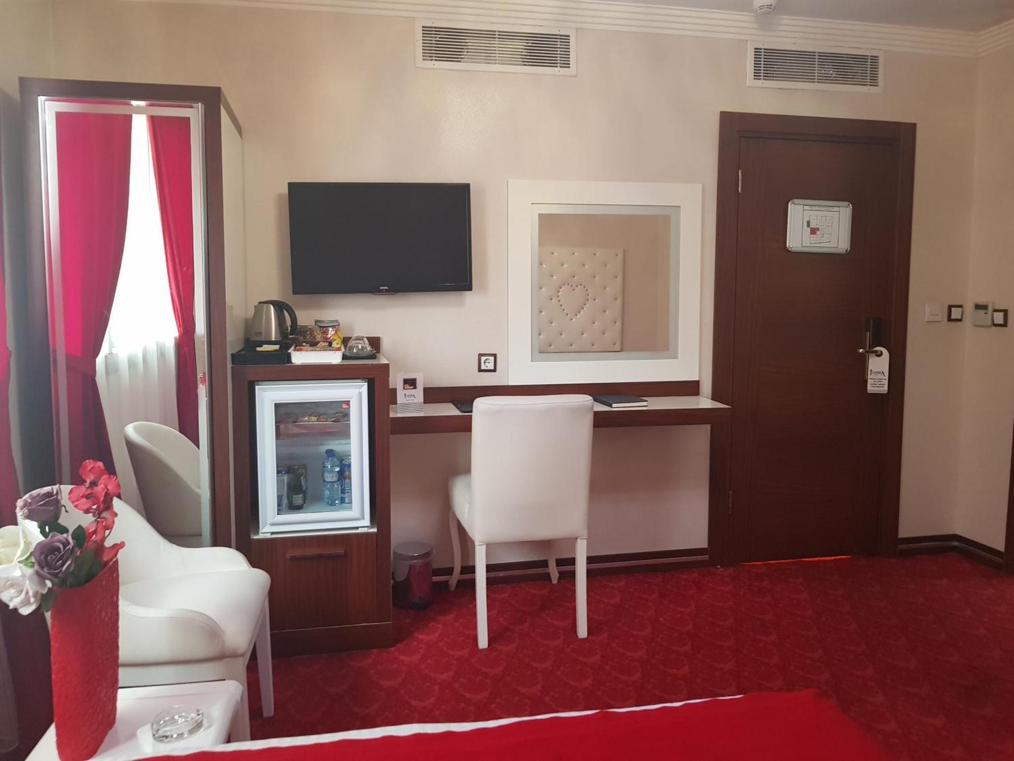Ismira Hotel Ankara Exterior photo